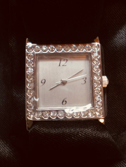 Flair Revolon Woman Square Wristwatch