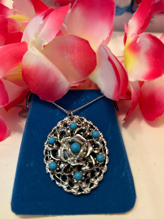 Beautiful Silver & Turquoise Pendant Necklace